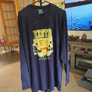 Navy Long Sleeve Graphic Tee with Gold Print.✨️      ✨️  SIZE 3XL